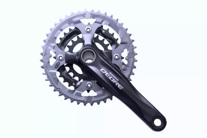 Shimano Deore FC-M590 Triple Chainset 1 Shimano Deore FC-M590 Triple Chainset