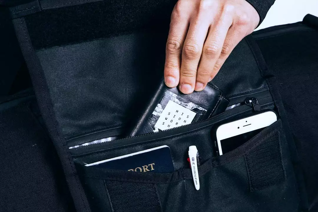 Luggage & Bike-Packing Bags Mission Workshop Arkiv Mini Folio 2 Luggage & Bike-Packing Bags Mission Workshop Arkiv Mini Folio