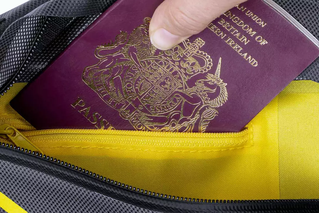 Apidura Expedition Full Frame Pack Luggage & Bike-Packing Bags 6 Apidura Expedition Full Frame Pack Luggage & Bike-Packing Bags