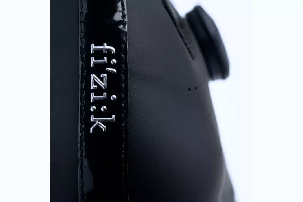 Men's Clothing Fizik R5 Tempo Overcurve Road Shoe 2020 6 Men's Clothing Fizik R5 Tempo Overcurve Road Shoe 2020