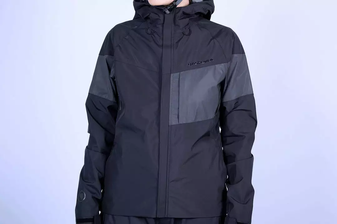 Women's Clothing Endura Women's Urban Luminite II 3 In 1 Jacket With Gilet 4 Women's Clothing Endura Women's Urban Luminite II 3 In 1 Jacket With Gilet