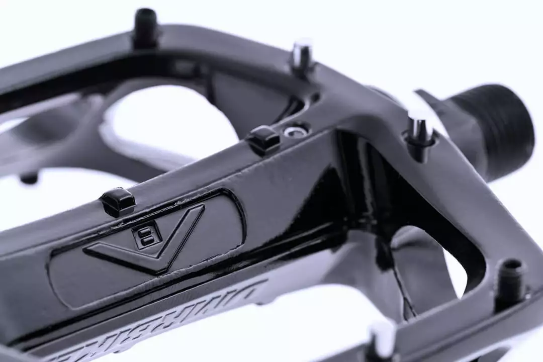 DMR V8 Classic Platform Pedals 1 DMR V8 Classic Platform Pedals